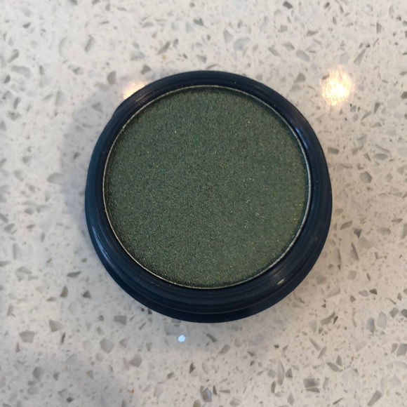 🌹BUNDLE & SAVE 🌹 Space Case Shadow Single - Picture 2 of 4